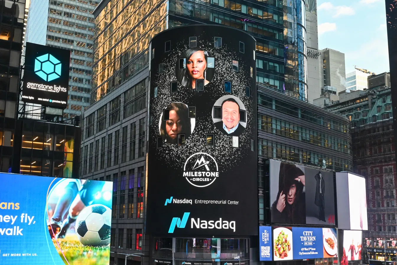 Susu Lend featured on the NASDAQ Tower in Times Square